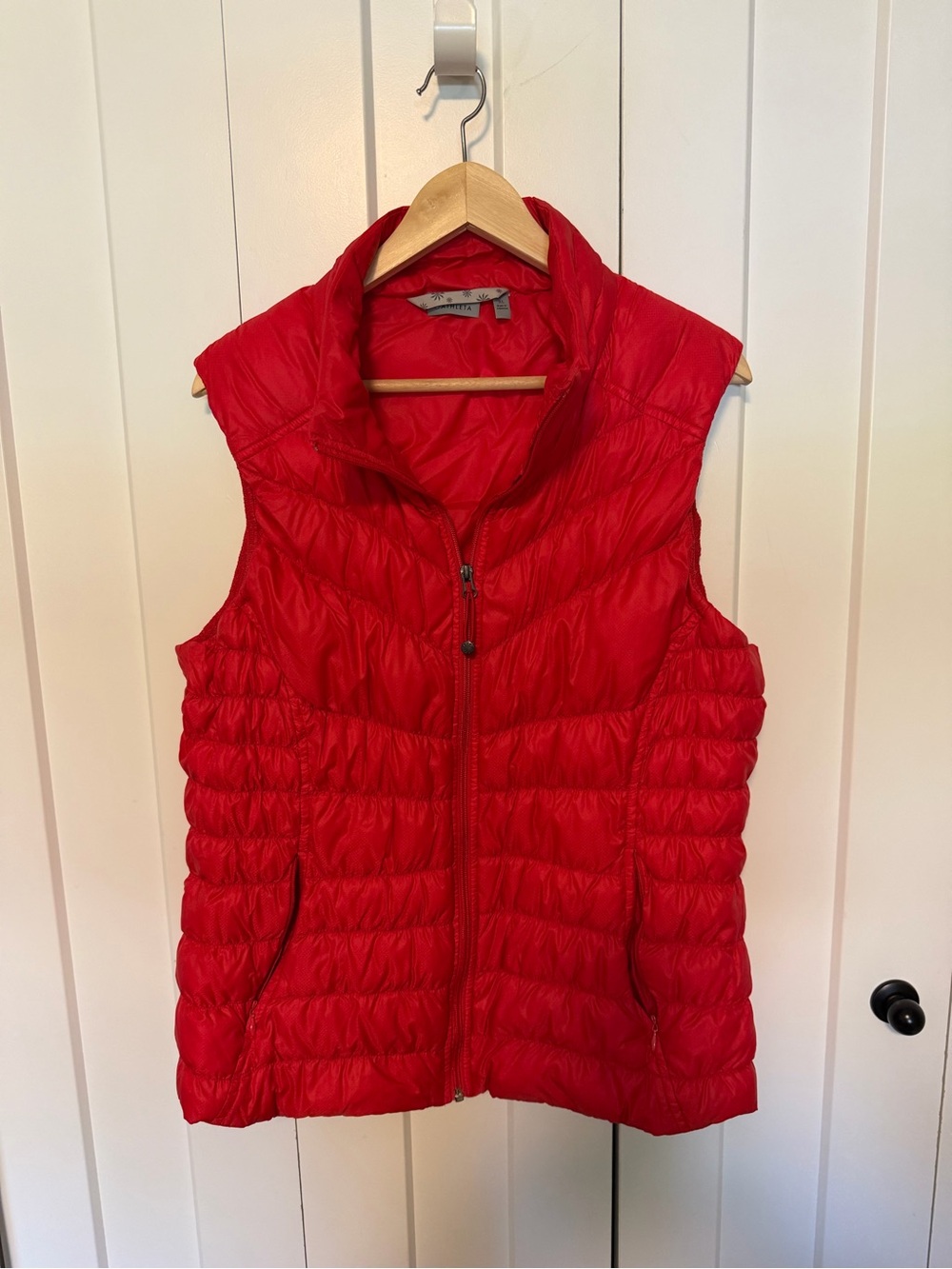 Athleta Red Quilted Packable Women's Vest